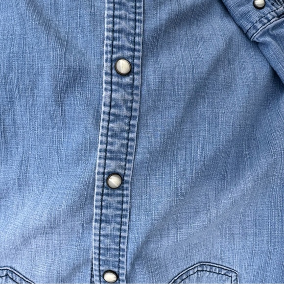 American Eagle Outfitters Light Blue Button Down Shirt - Picture 4 of 7